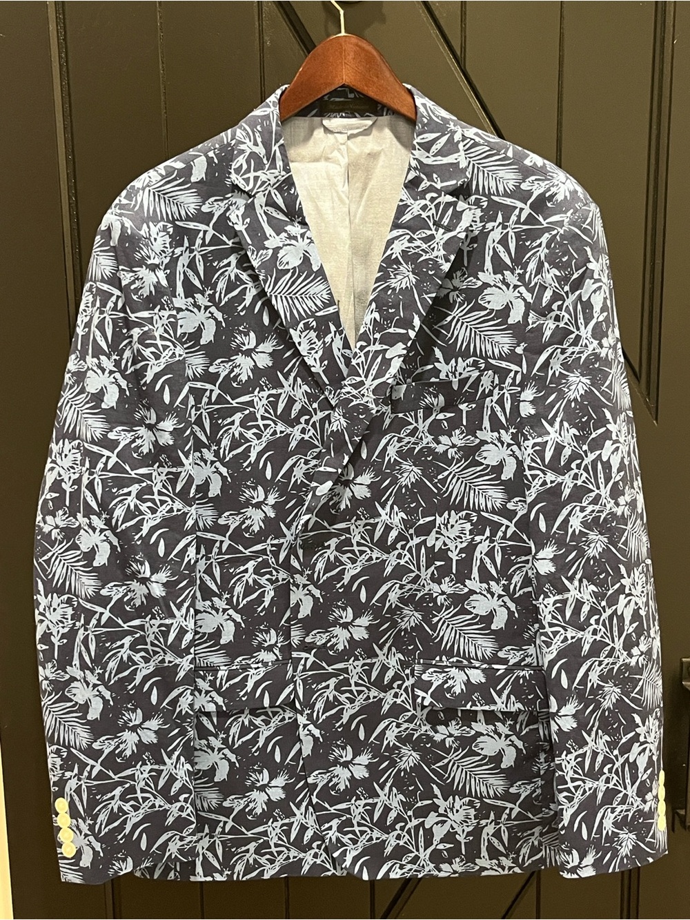 Izod Navy Blazer with Light Blue Floral Print